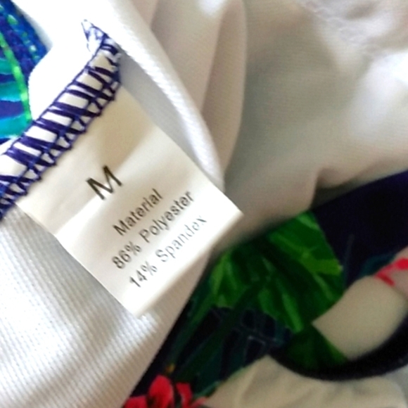 BLUE TROPICAL PLUNGE V-NECK CRISSCROSS HALTER ONE PIECE SWIMSUIT SIZE MEDIUM NWT - Picture 13 of 13